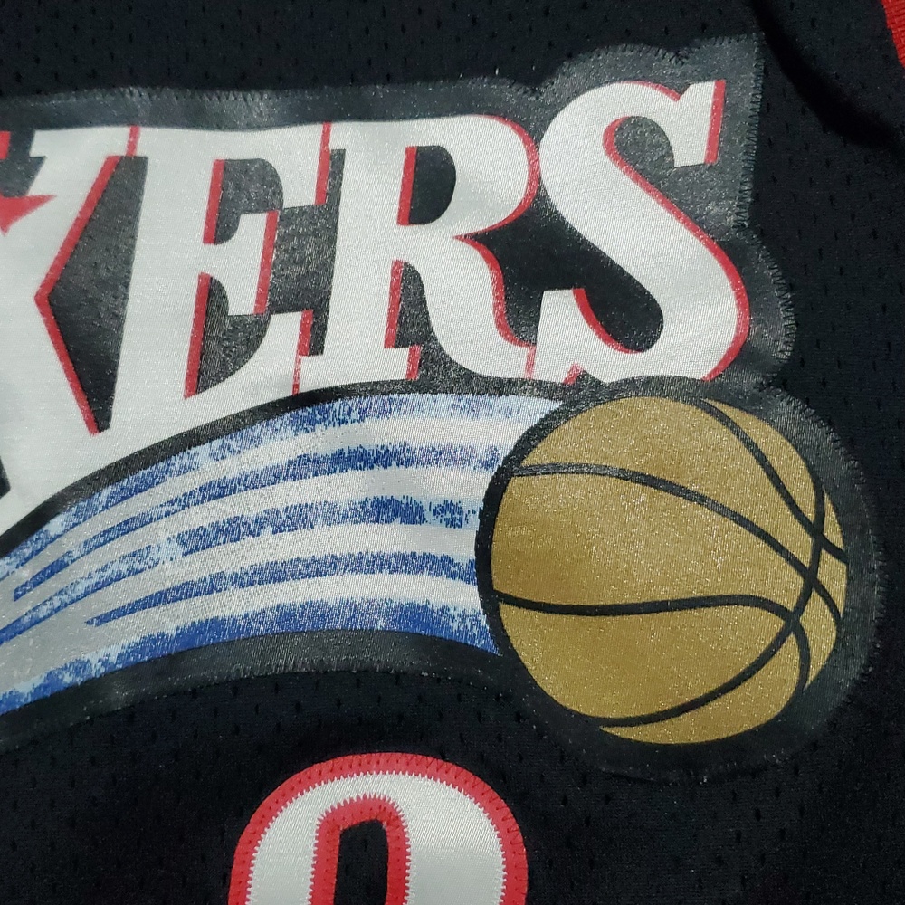 Nike Vintage Black Philadelphia 76ers #3 Allen Iverson Basketball Jersey Sz XL - Picture 5 of 10